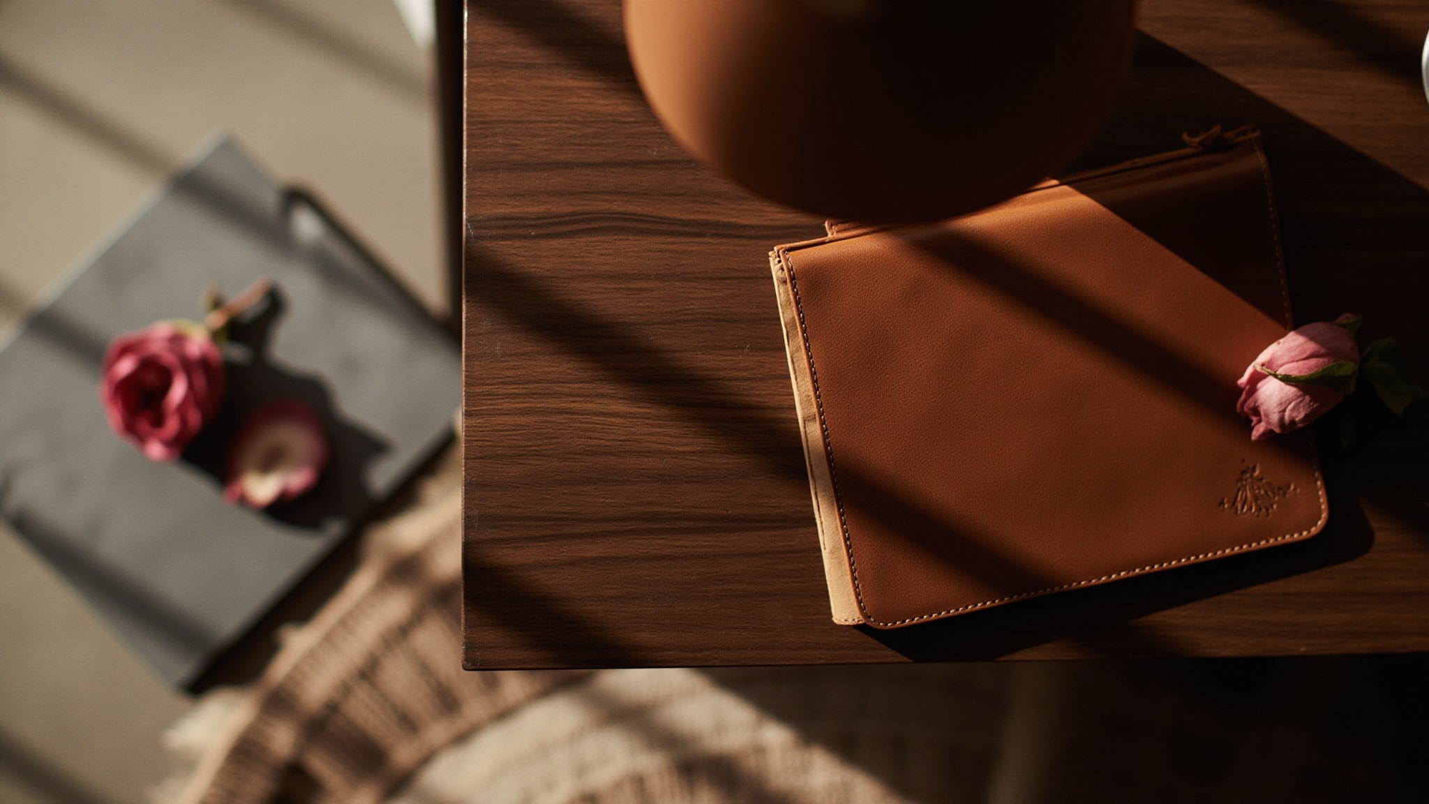 Cashmere & Rosewood by The Dua Brand. Atmospheric mood