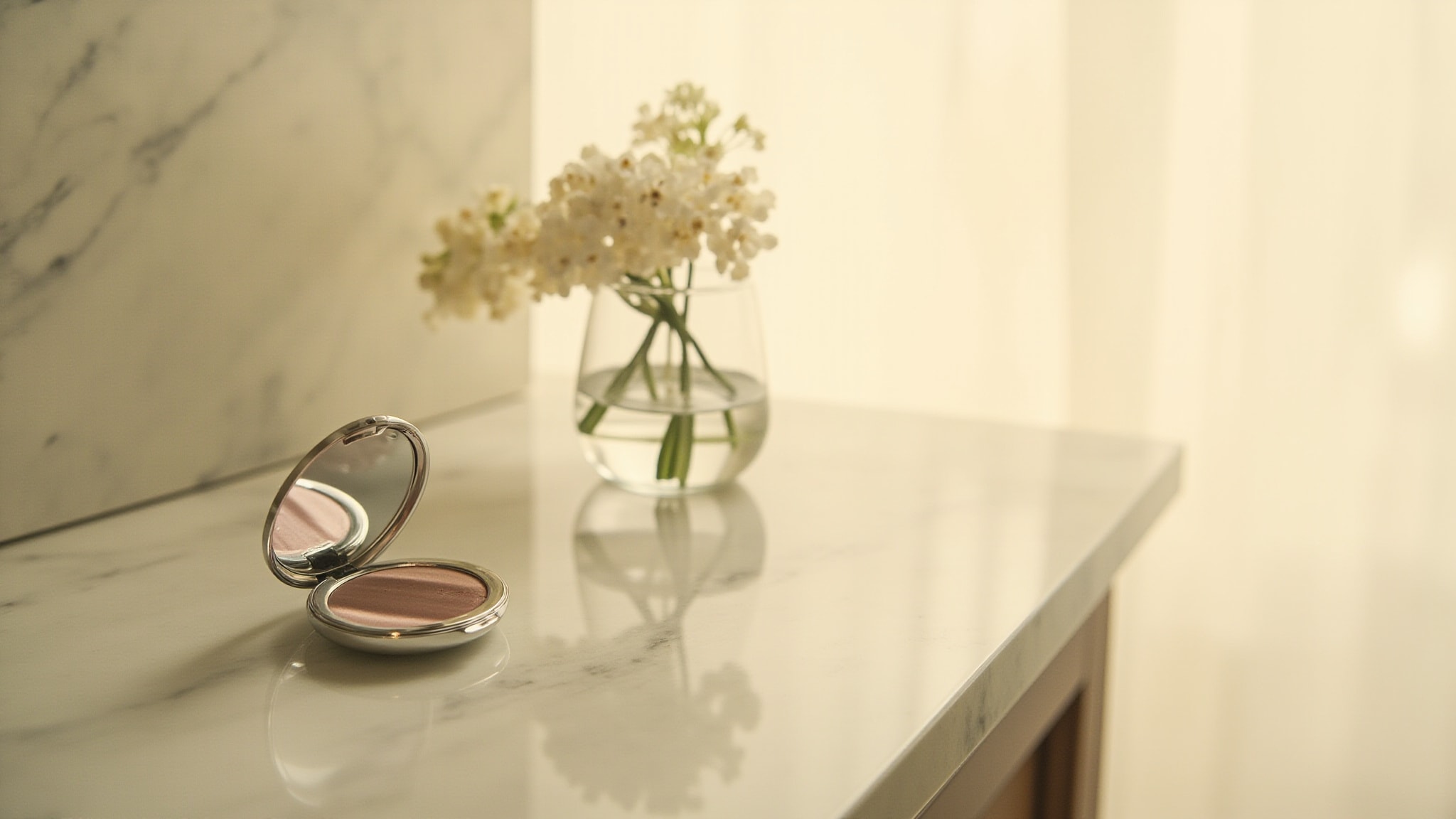 Forever Vera by Vera Wang. Atmospheric mood