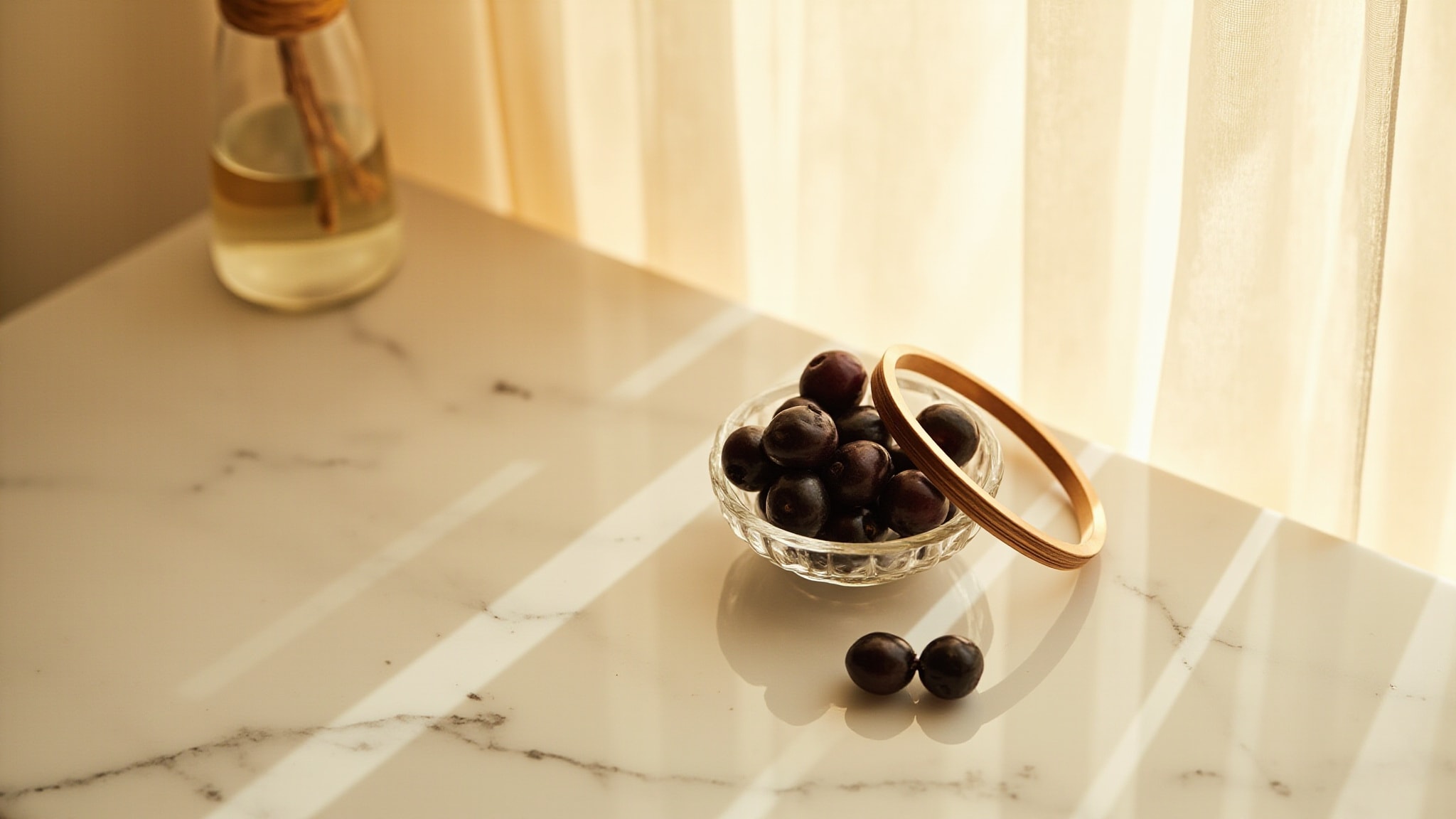 Berry Santal by Victoria's Secret. Atmospheric mood